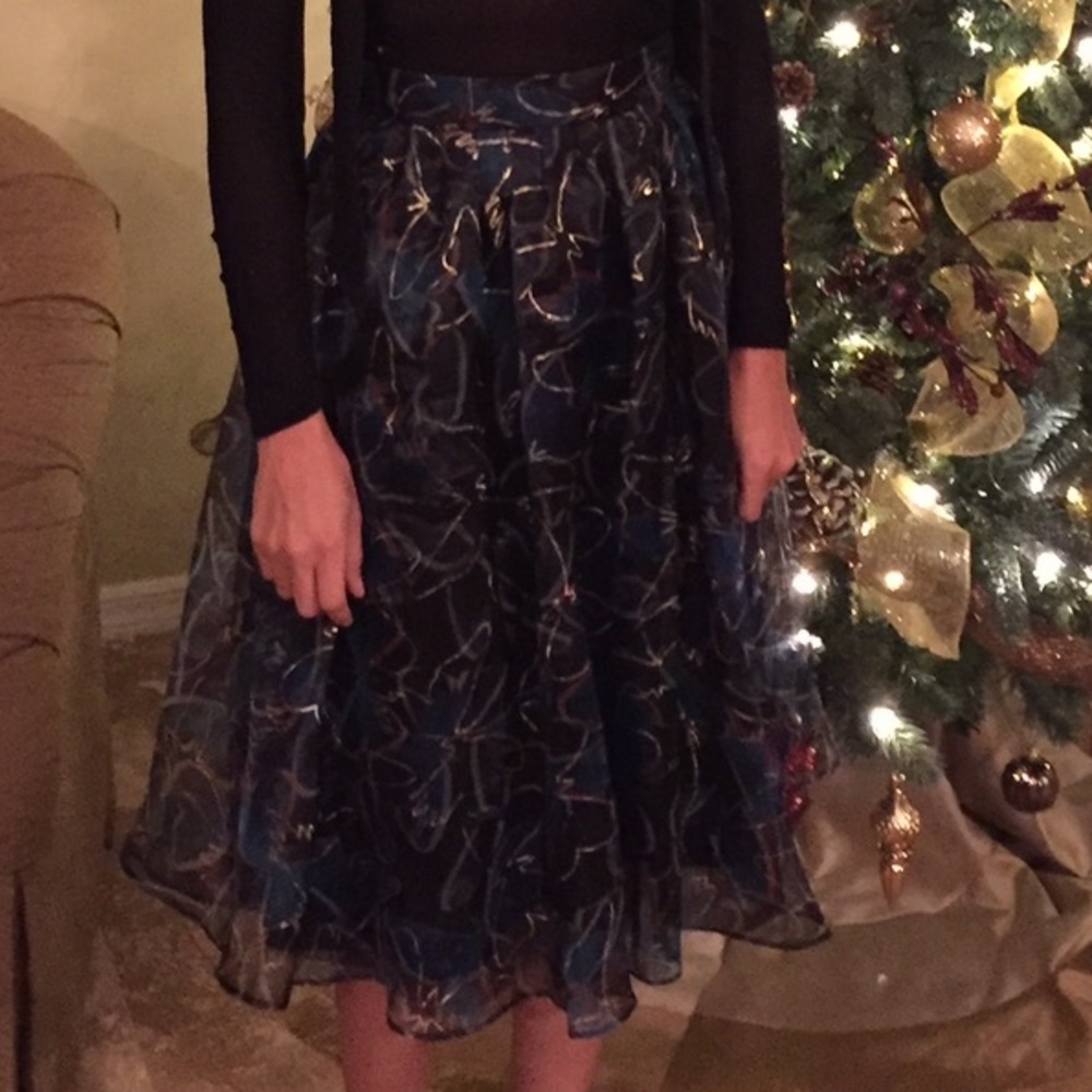 Multicolor satin skirt only wear once